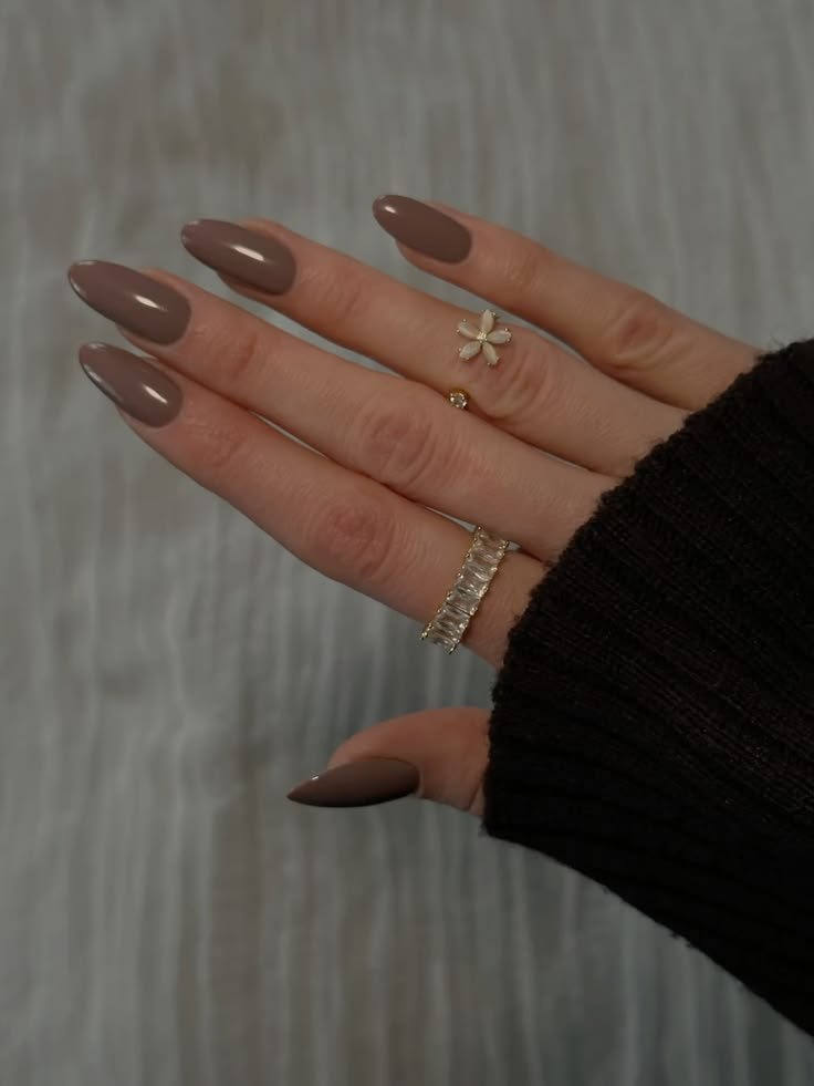 Clean Nails Aesthetic Almond Brown