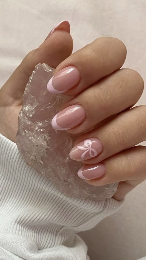 Clean Girl Nails Aesthetic Short Almond