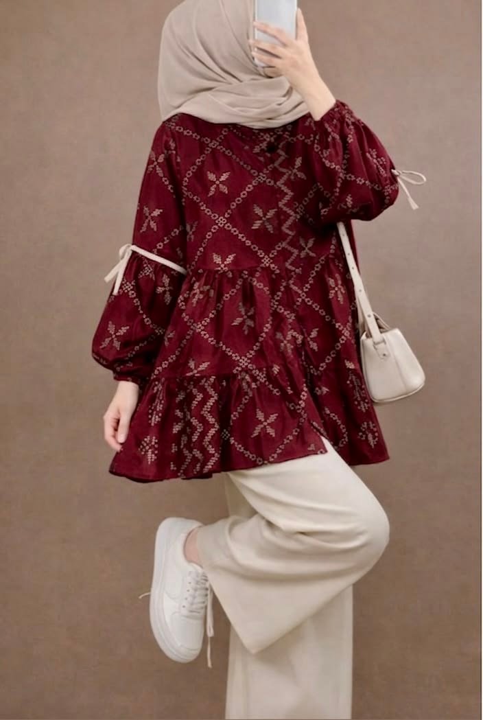 Short Shirt with Flapper Fancy