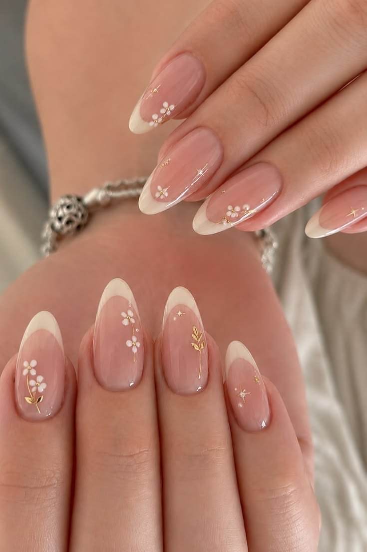 Clean Nails Aesthetic Almond White