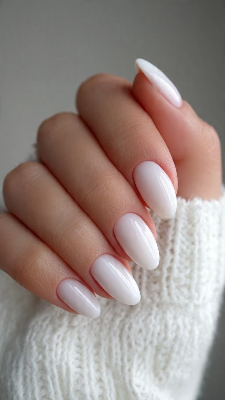 Clean Nails Aesthetic Design White