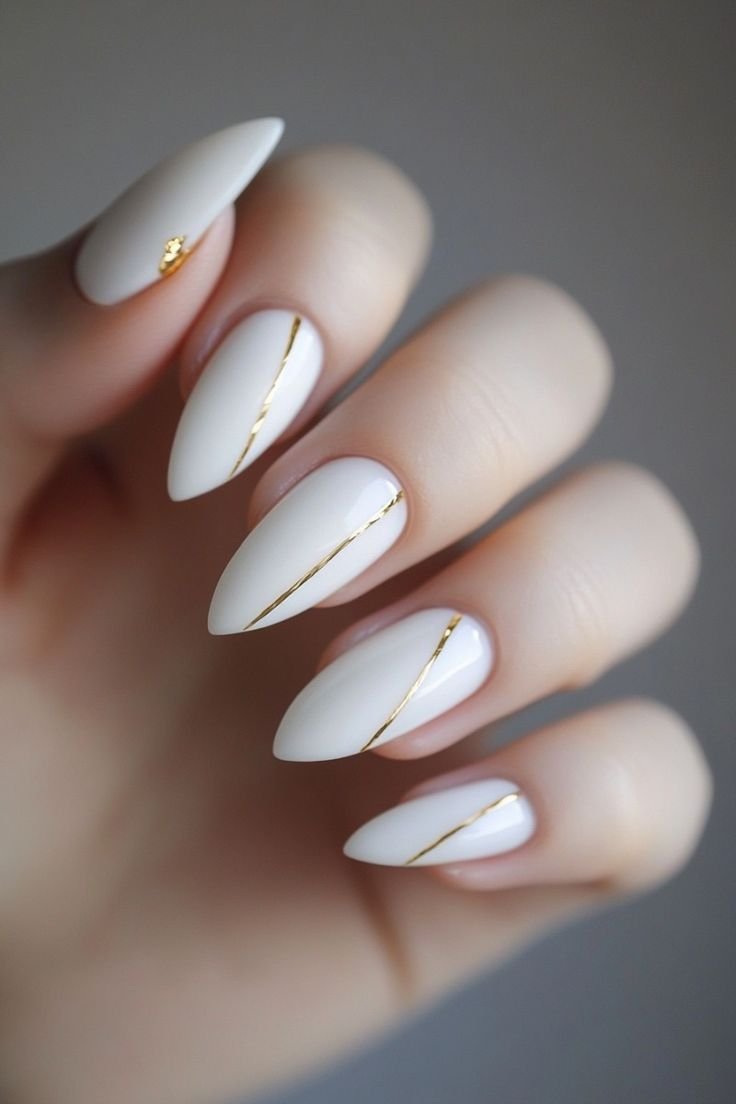 Clean Nails Aesthetic Design White