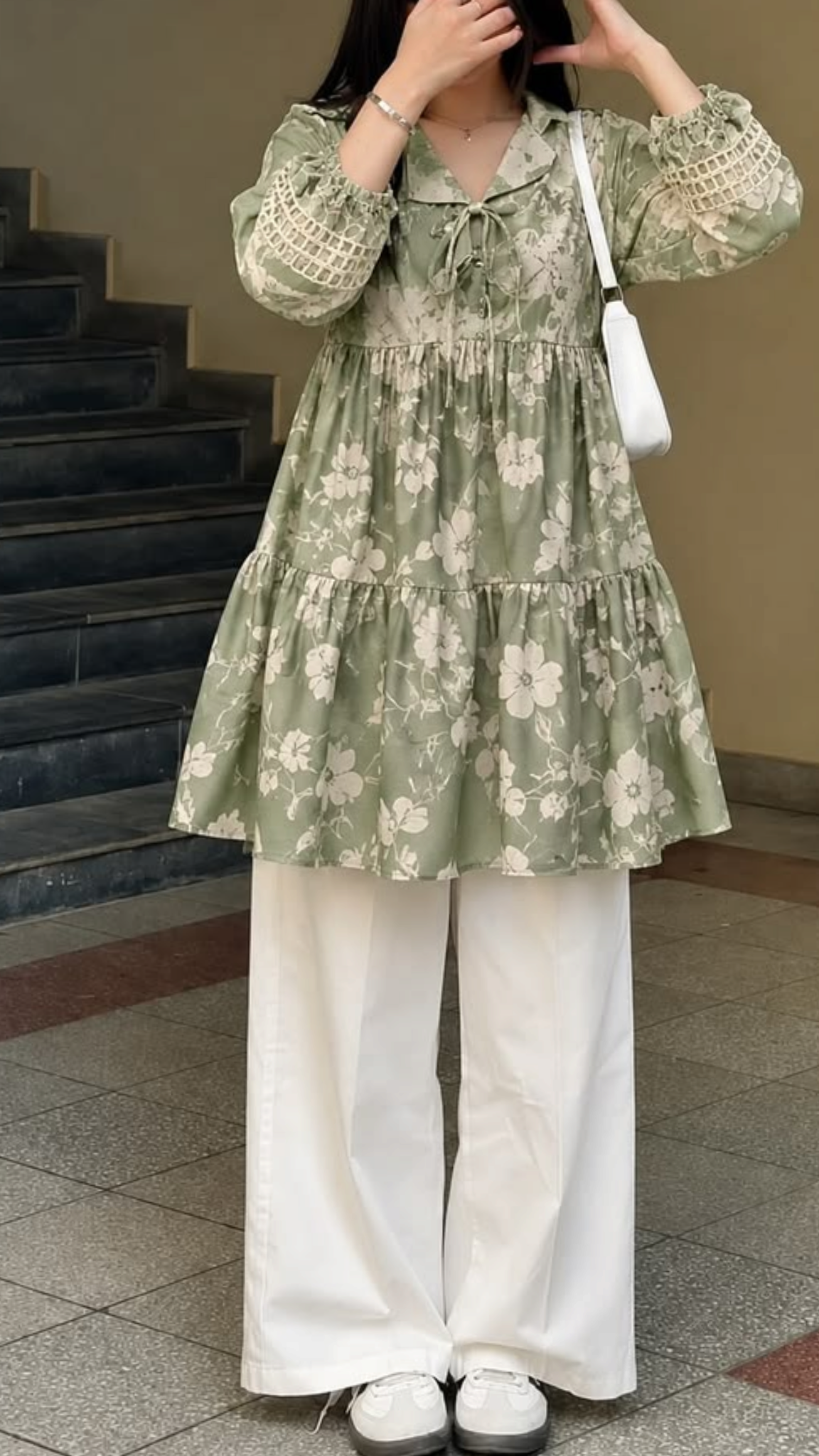 Short Shirt with Flapper Design