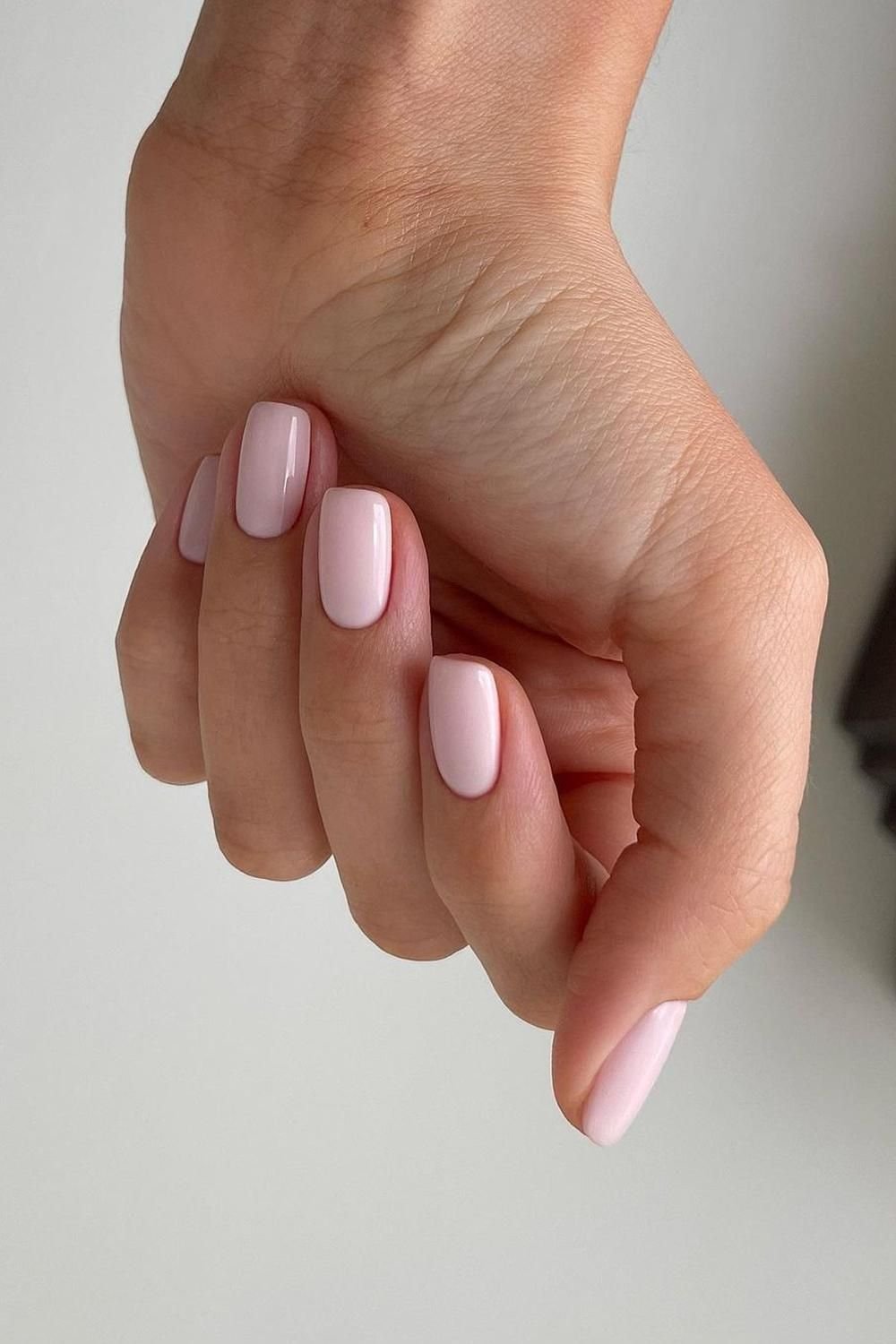 Clean Nails Aesthetic Short Round