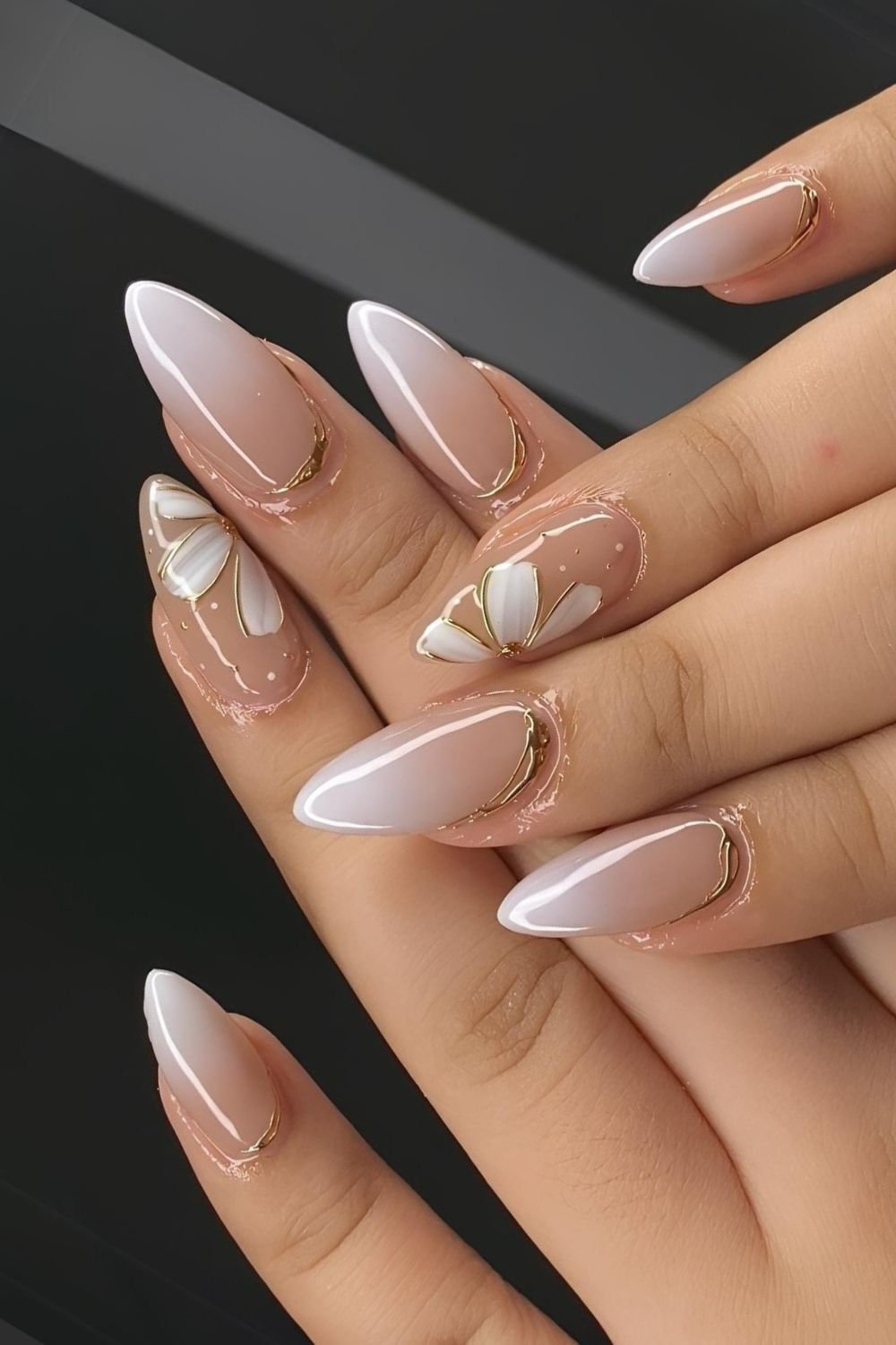 Clean Nails Aesthetic Almond Cat Eye