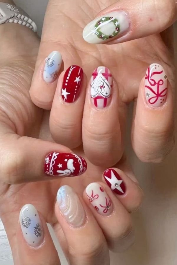 Christmas Nails Aesthetic